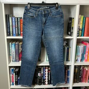 Universal thread jeans
